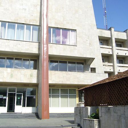 Hotel Profspilkovyi Łuck Zewnętrze zdjęcie