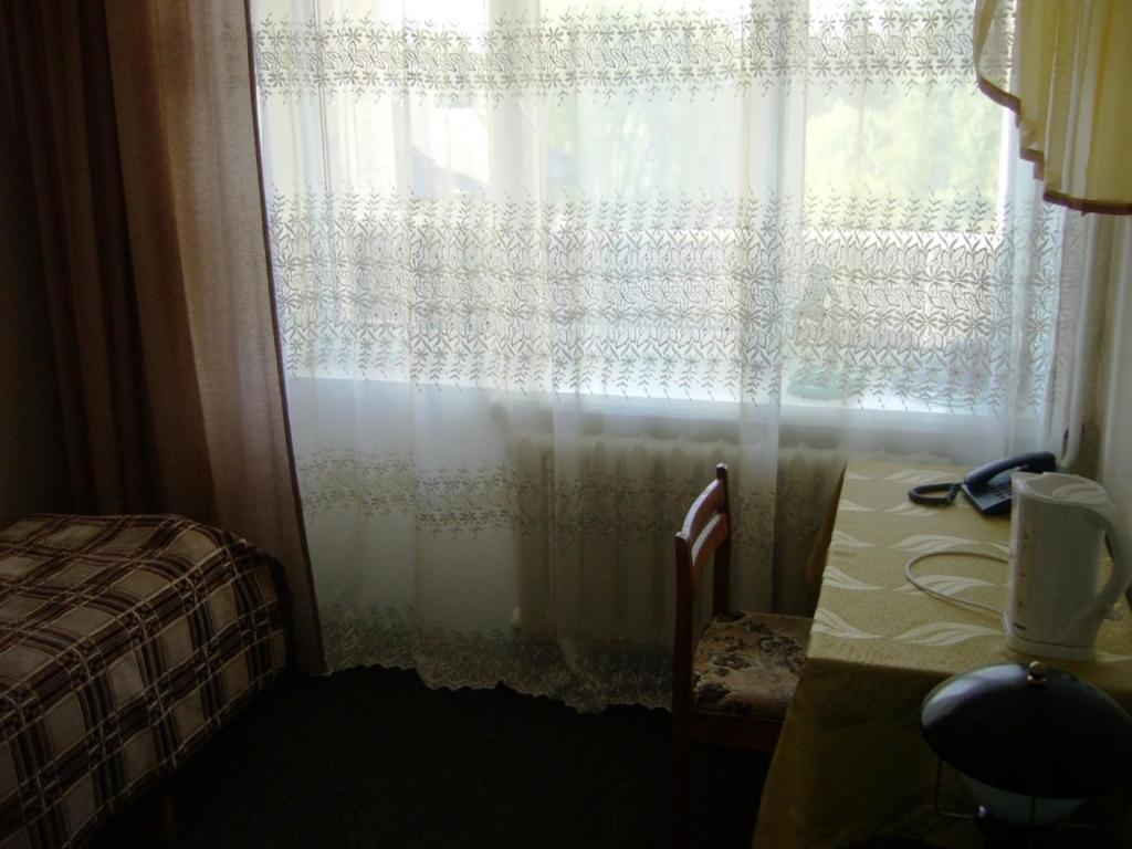 Hotel Profspilkovyi Łuck Zewnętrze zdjęcie